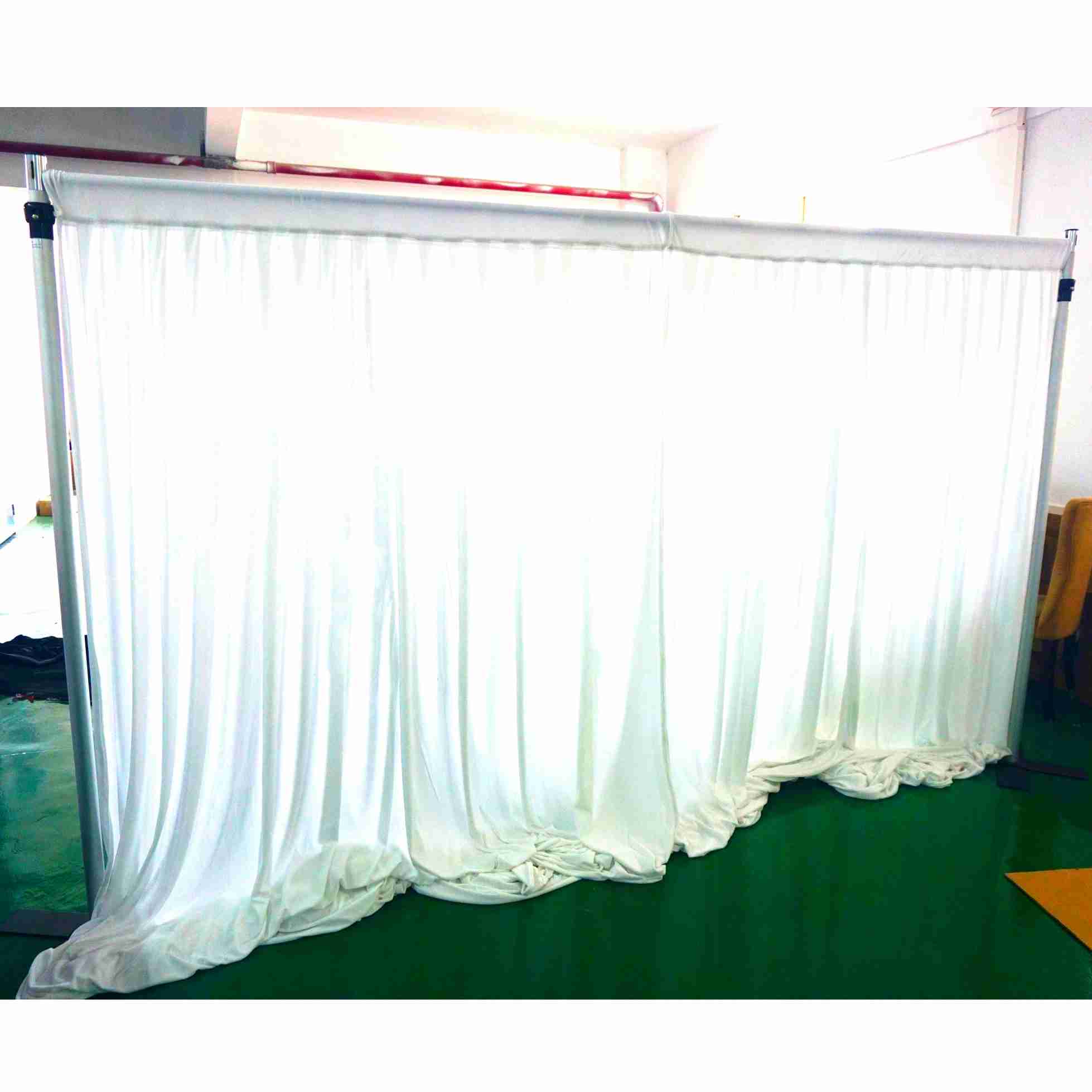 Tubo de fondo de poste de aluminio ajustable y kit de cortinas para bodas